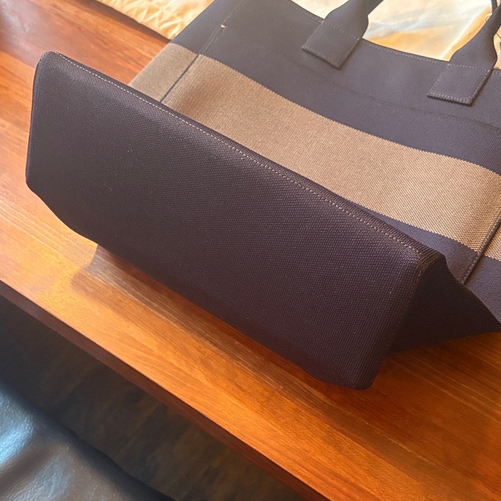 Rothy's The Carryall, NWT, Navy + Tan - Picture 8 of 8